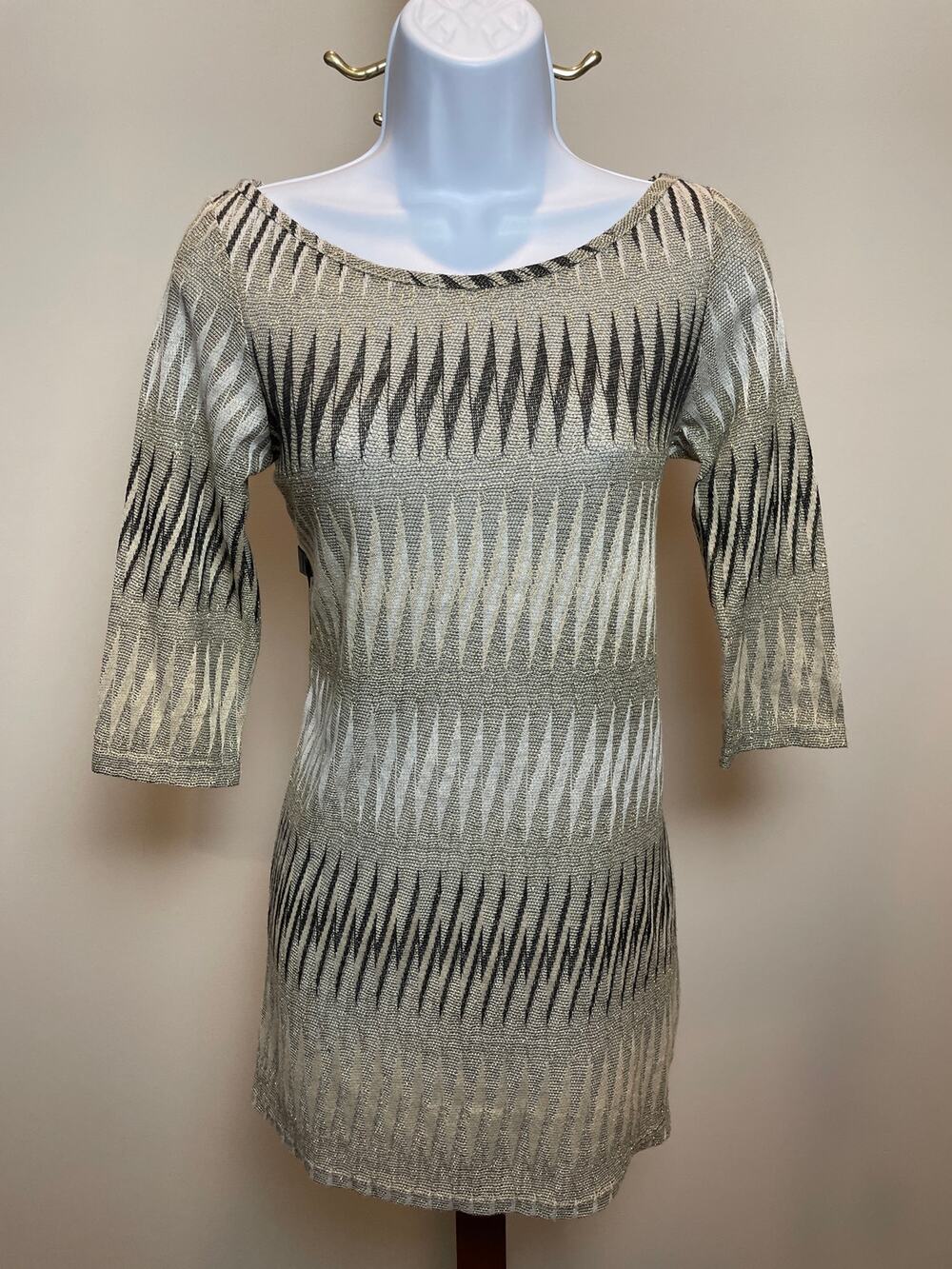 Elif by Jordan Taylor Tan & Cream Chevron Knit Tunic Sweater Size M Lighweight
